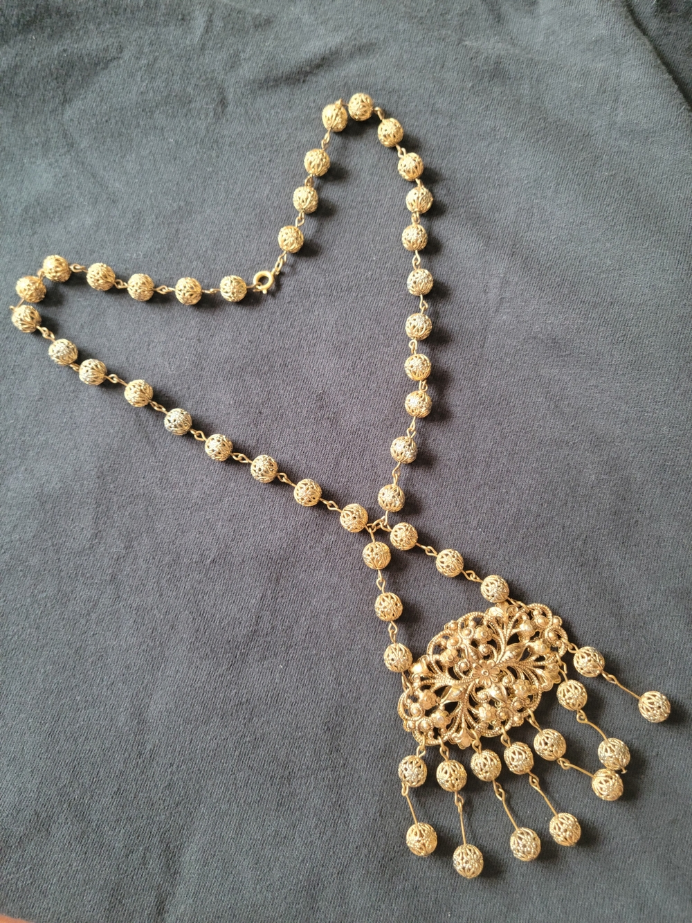 Gold Filigree Bead Pendant Necklace - Women Jewelry Vintage Gorgeous